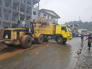 Heavy Duty Trucks & Caterpillars Hire