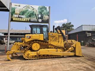 Heavy Duty Trucks & Caterpillars Hire
